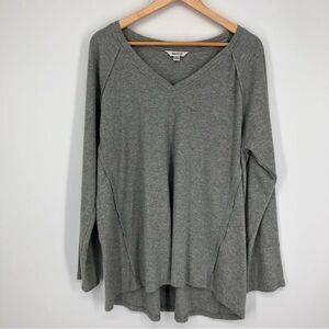 Wildfox‎ Shirt Womens XL Gray Long Sleeve V Neck Cozy Pieced